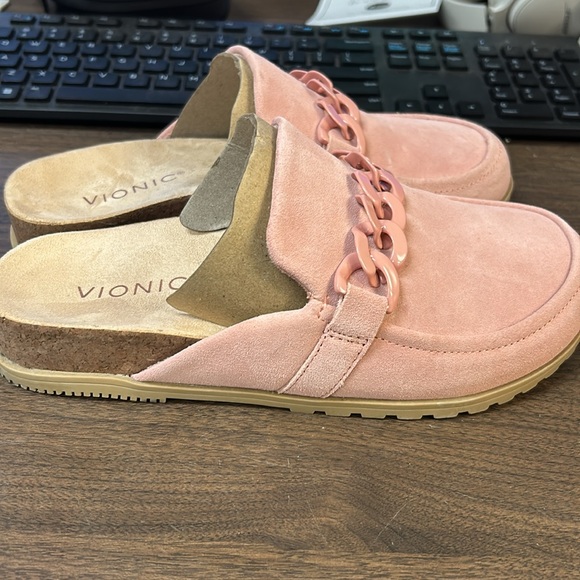 Vionic Georgie Mule - Picture 4 of 4